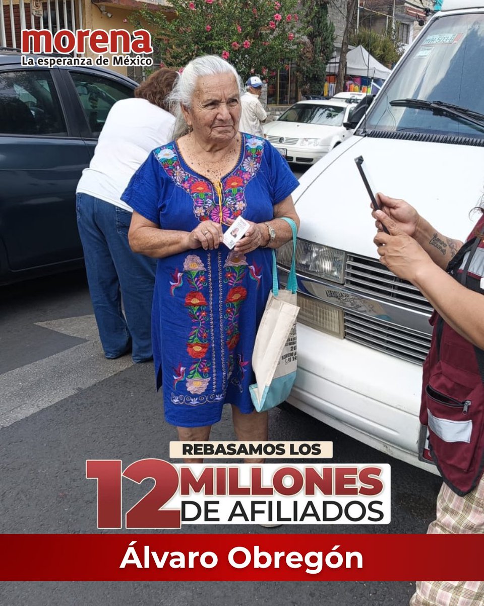 AmorPorAOof's tweet photo. ¡La esperanza se construye en la calle! Hoy visitamos a las y los vecinos para entregar sus acreditaciones de nuestro movimiento. 🙌🏻🫶🏻

#MorenaÁO
#AriadnaMontiel
#La4Avanza https://t.co/N8cRgM2kRO