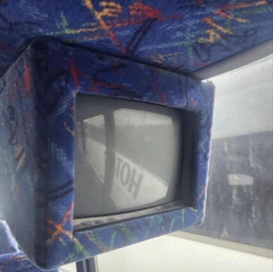 nostalgiaa's tweet photo. This was peak luxury on buses in the 90s https://t.co/M6O8Alb7BQ