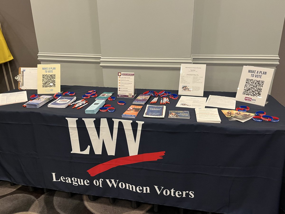 clearypm's tweet photo. An early morning well spent @LWV annual legislative breakfast with @StirpeAl @PamelaHunter128 @BillMagnarelli @RachelMayNY @chrisryanSD50  .  Spirited conversation and encouragement to participate in every election! #FixTier6 @nysut @MelindaJPerson @NYSAFLCIO https://t.co/XQkxoUxAFJ