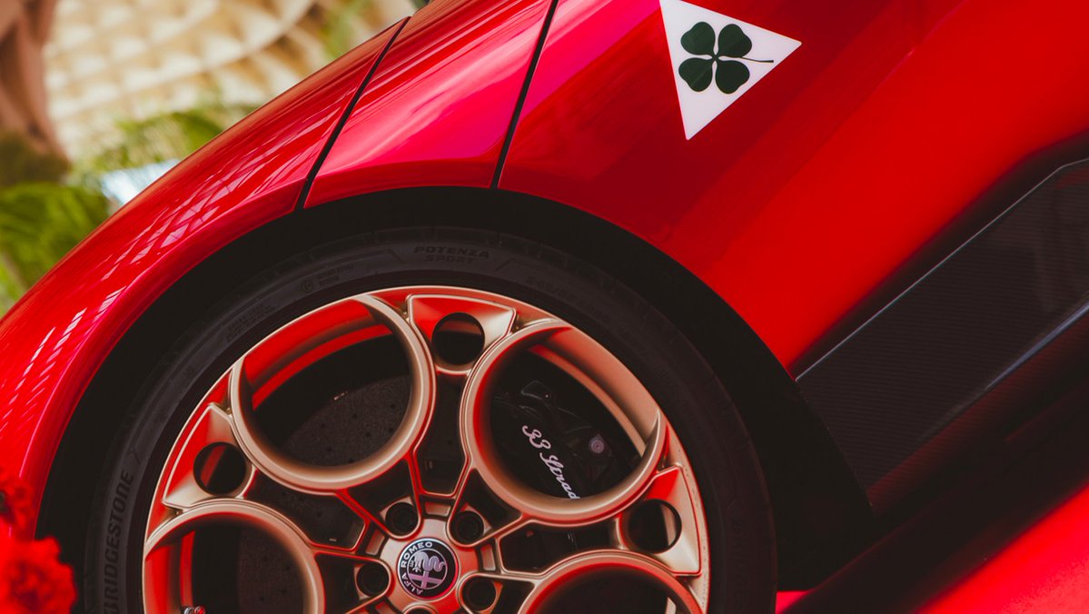 Alfa Romeo tweet media
