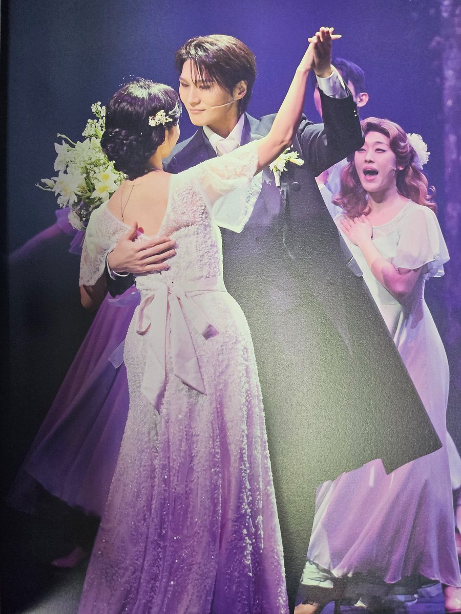 luieunn's tweet photo. 봄                                      여름
              가을                                    겨울 https://t.co/ibfUmBMLd4