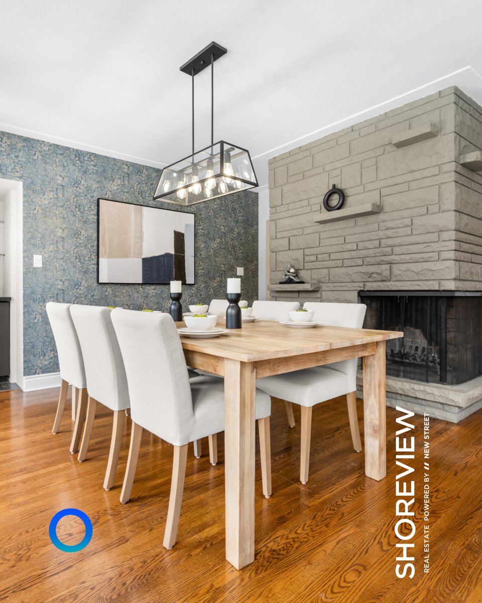 ShoreviewTeam's tweet photo. Happy Closing 🎉🏡

Another incredible chapter officially closed — and we couldn’t be more excited for our amazing sellers on the successful sale of 753 Kingsway Dr, Burlington 🎉✨
💻 https://t.co/zldEg7FxOT https://t.co/9d92tgOUF8