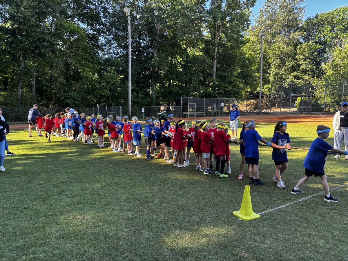 A_Lieblich's tweet photo. Field Day was a blast! #RNEGreatThings https://t.co/KnGttPyb8o