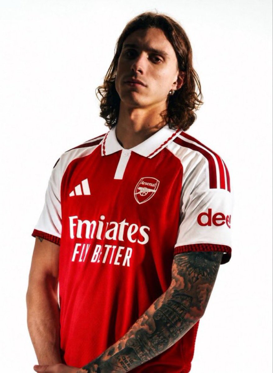 DailyAFC tweet media