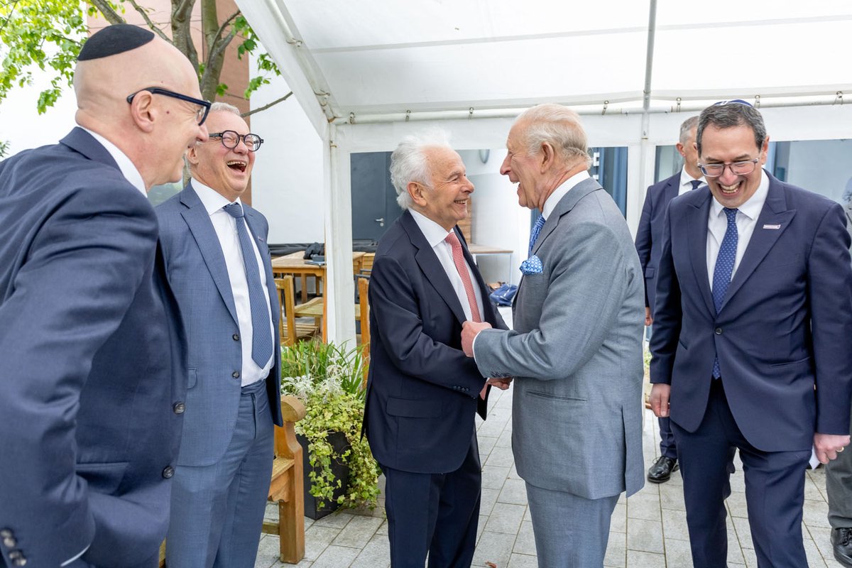 JustinGrainge's tweet photo. It was an honour to photograph His Majesty The King’s  important visit to Jewish Care at their Headquarters in Golders Green yesterday, which delivered a powerful message of solidarity and  recognition to the Jewish community during a sensitive period.
 
#KingCharles  #JewishCare https://t.co/24cHlWPGUJ