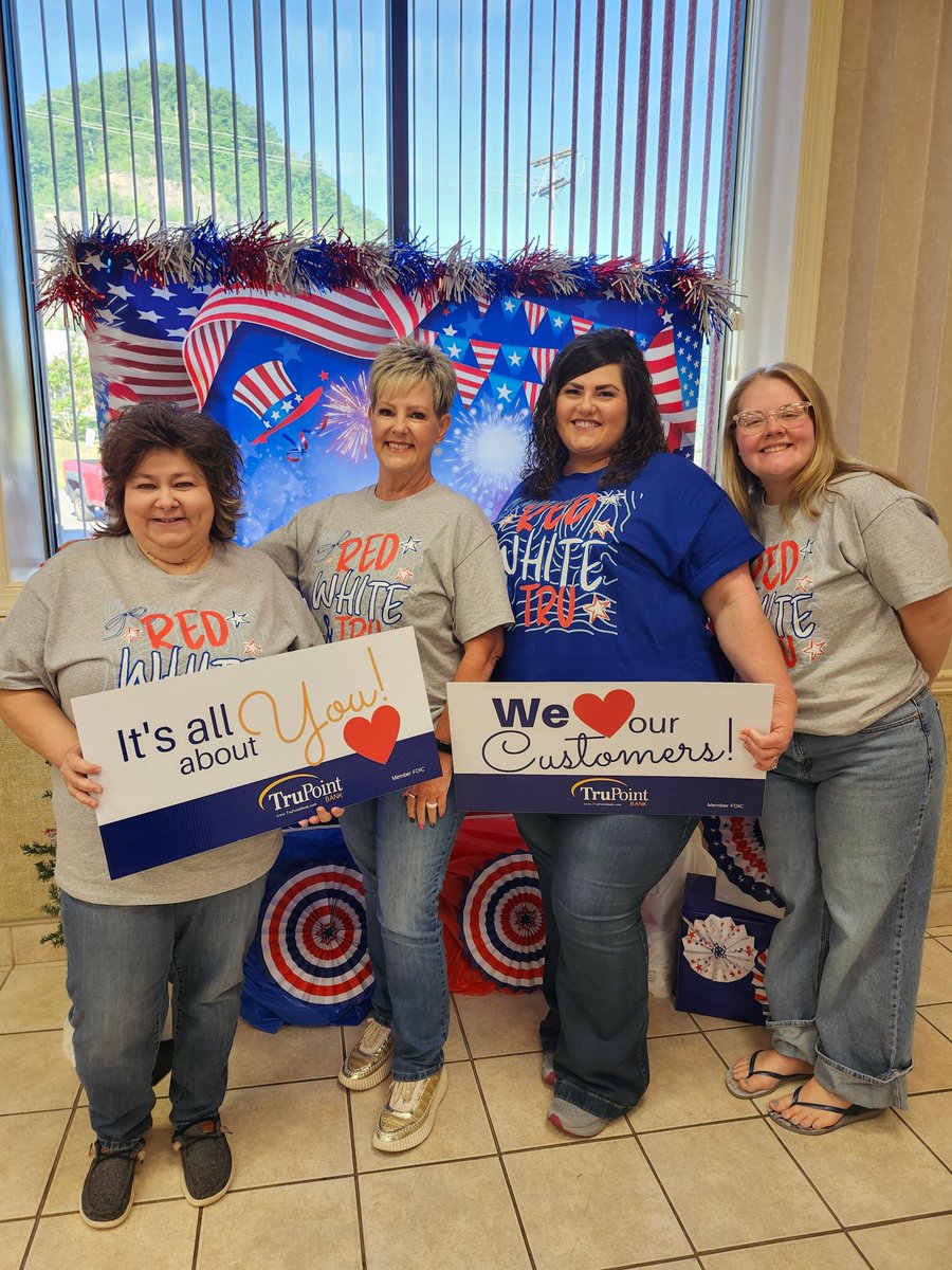 TruPointBank's tweet photo. We’re sparkling with gratitude for the best customers in the world! 🎆 We’re truly grateful for the trust and support of our customers and community! #CustomerAppreciationDay #WeLoveOurCustomers 

Member FDIC https://t.co/GXlPQGwaku