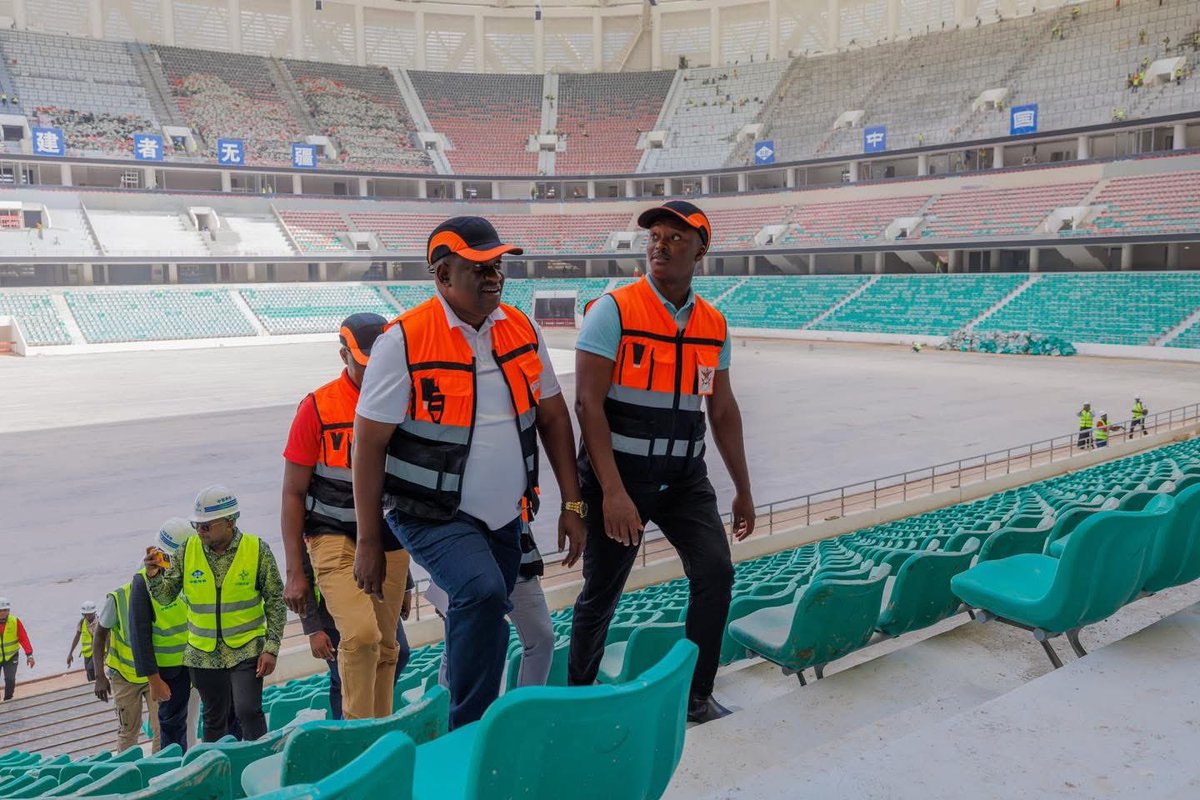 EricNjiiru's tweet photo. Talanta Stadium update:
▪️The stadium is 91% done, expected to be finalized by end of July 
▪️The three training pitches within the complex are at 87%.
▪️Pitch works at the main stadium are ongoing, with grass already planted and expected to fully mature within the next three months ahead of testing and stitching processes.
▪️Installation of the water fountain, landscaping, lighting systems, perimeter fencing, and power connectivity, are also advancing steadily.

Source: GoK