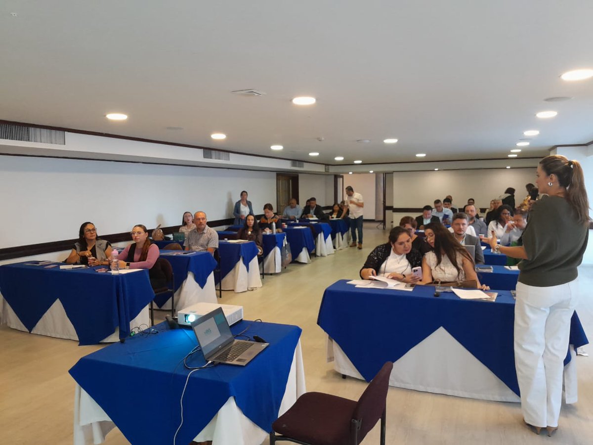 InsOFicial's tweet photo. Hoy en #Manizales realizamos el programa “La Reforma Pensional en Colombia: Retos y Perspectivas para la Rama Judicial”, con la participación de 35 servidores judiciales. Seguimos fortaleciendo la formación especializada en seguridad social y seguros. ⚖️📚 
#ReformaPensional https://t.co/dM28qxDuNe