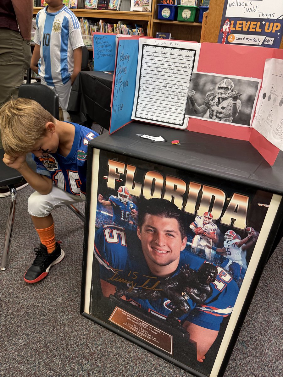 coachdfreedom's tweet photo. Who else would you pick for your first grade wax museum?! @TimTebow @tebowfoundation @GatorsFB https://t.co/zsK3qMdZI2