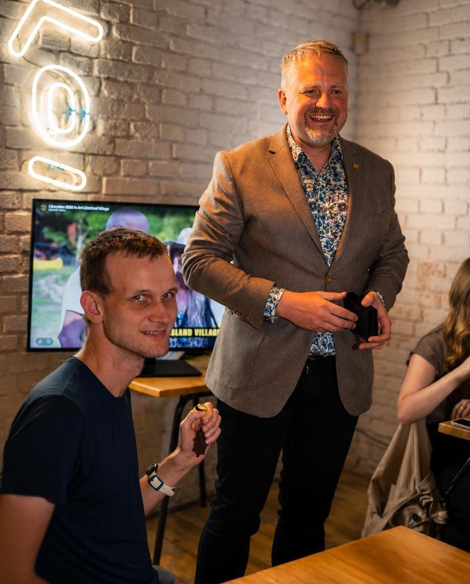 Liberland_org's tweet photo. Vitalik Buterin Receives Liberland's Order of Merit Award
Full coverage below ⏬ https://t.co/3ENcNanUmz
