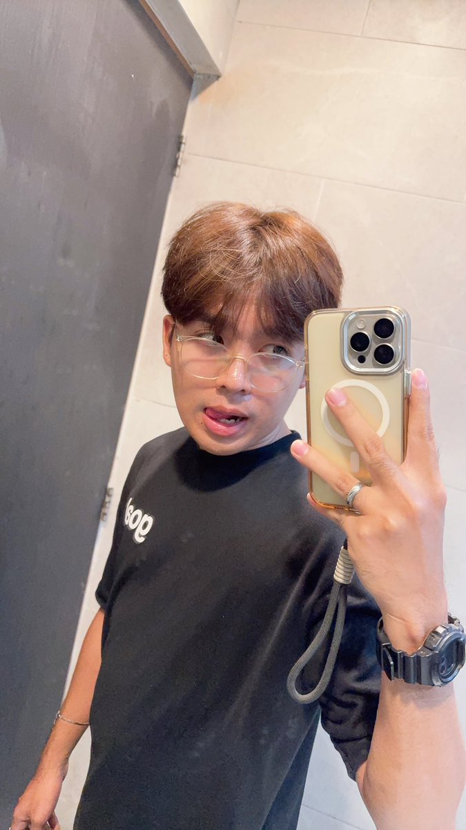 _00el's tweet photo. Day 1 ✅ https://t.co/xw9T6m4Lm5