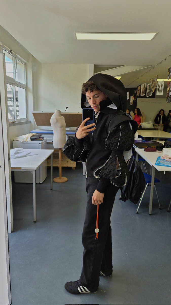 PFreixieiro's tweet photo. Bomber made by me 🤭 https://t.co/H6fTbEs9qN