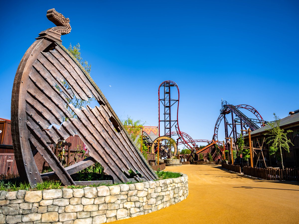 Paultons Theme Park tweet media