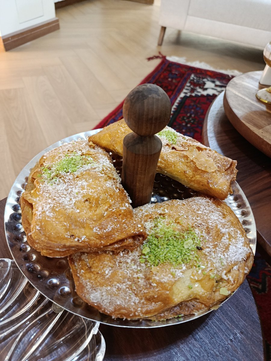 Saeed Souzangar | سعید سوزنگر tweet media