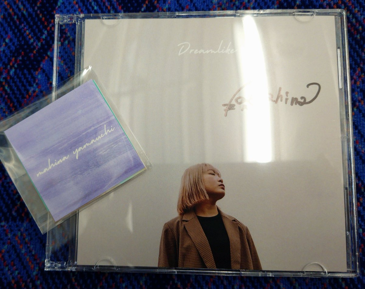 akibareakibare's tweet photo. 何より、3人が意思を交わしあって、とても楽しそうに歌い・演奏していて、言葉じゃない部分で繋がれる、JAZZの現場ならではの高揚を味わいました♪

アンコールではギタリストの杉内浩介さんがシットイン♪最後にジャズスタンダードを演奏して終演。とっても良い雰囲気でした！

来れて良かった〜🎶 https://t.co/ory5dR5C5k
