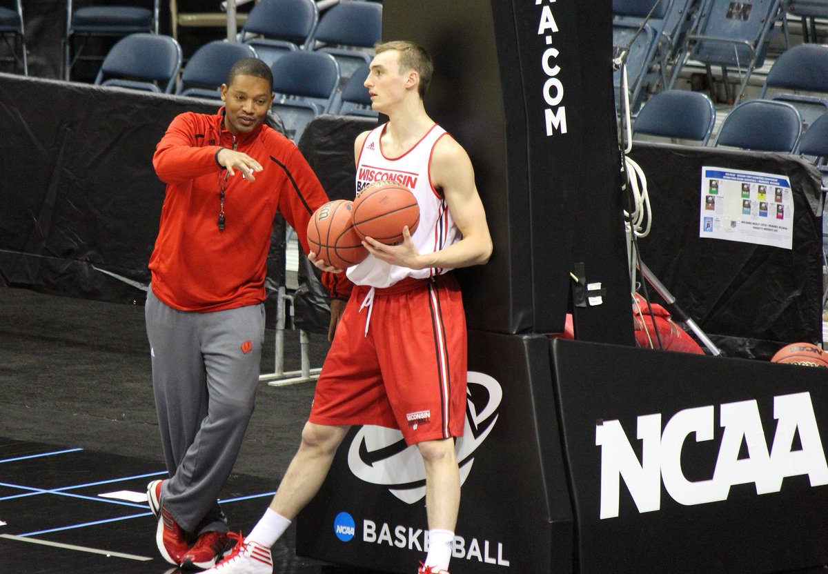 Sam Dekker tweet media