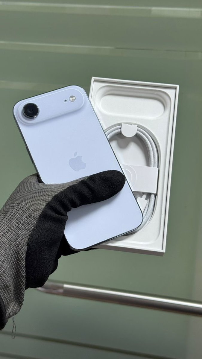 Abuja Airpods & phones tweet media