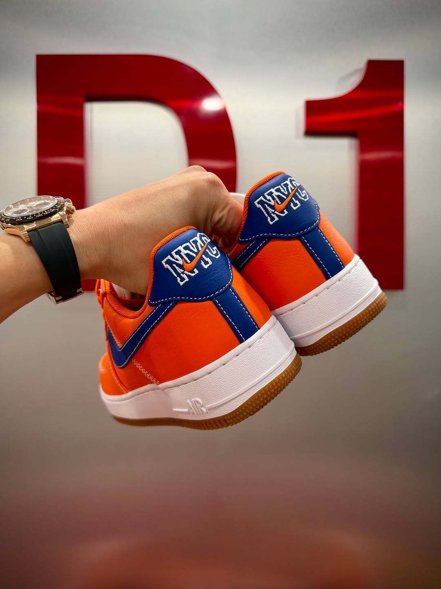 JustFreshKicks tweet media