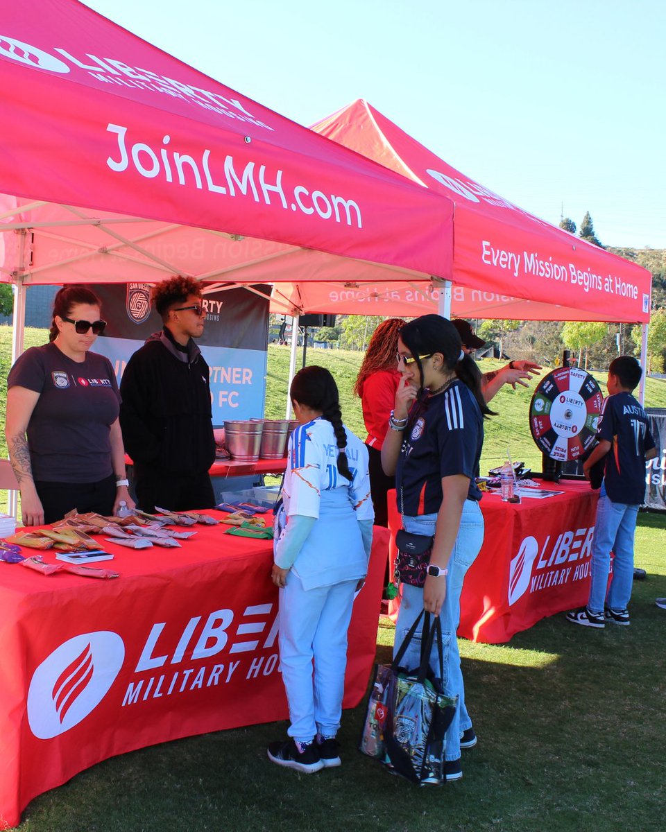 LiveLMH's tweet photo. We love seeing military families stop by our @SanDiegoFC activation zone! Before every home match, our teams set up games, give out prizes, and create a fun space for families to connect. https://t.co/NI2dxRGbVC