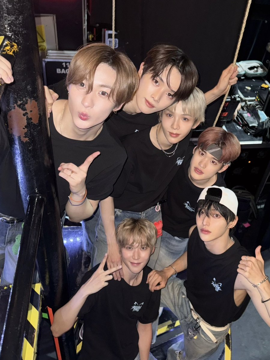 N년 전 오늘의 앤톤 tweet media