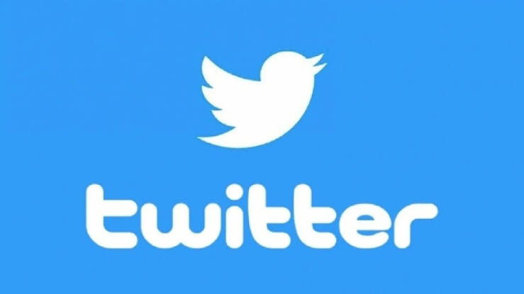 Redbozok's tweet photo. @elonmusk Elon Musk, whether you accept it or not, Twitter isn't what it used to be because you see it as a money-making tool. The algorithm is absolutely terrible. You can be sure of that. All Twitter users miss the old Twitter. https://t.co/U76Wnri9lS
