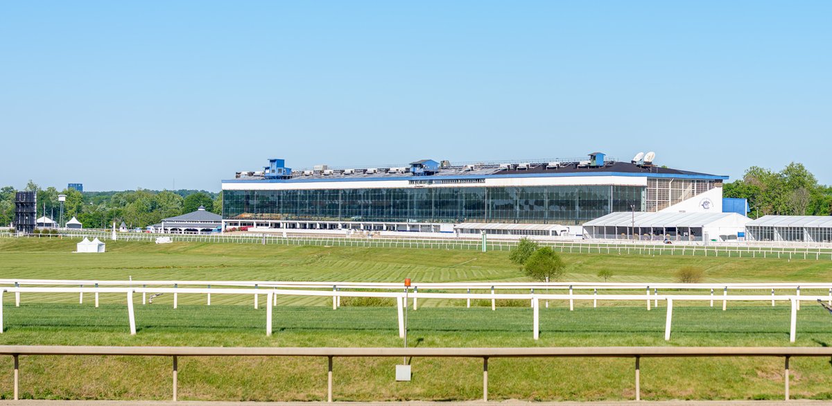 Equibase tweet media