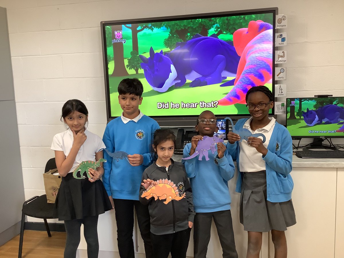 GaskellPrimary's tweet photo. Gaskey Bear's After School Club enjoyed the dinosaur visitor and all the other activities this week @GaskellPrimary https://t.co/mHpKrC3wOr