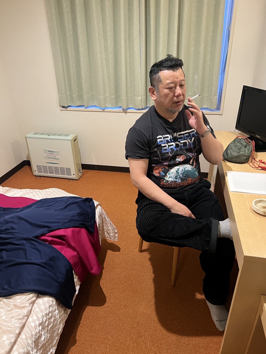 bsa_kenkoba's tweet photo. #ケンコバ さん青森県青森市の🏨
ホテル２１３５
ちょっとシャレオツなホテル名に
お部屋は過ごしやすいサイズで居心地良し
そんな🏨の朝食をダンス大好きAD山本が
おいしく食べたりダンスしたりしています
お時間あればご覧下さい
#ケンコバのほろ酔いビジホ泊 全国版
#TVer
https://t.co/FUF0f3L8Nv https://t.co/5qNPDRXyMH