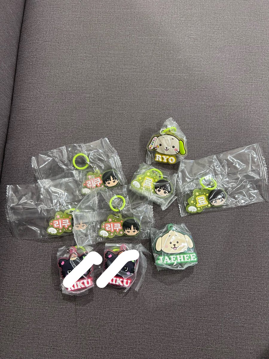 kkeepoon's tweet photo. NCT WISH nctwish ぷっくりめじるしアクセサリー ガチャ ガチャ 交換

【譲】 リクB リョウAB ジェヒB

【求】 サクヤB ユウシB 

郵送or手渡しでの交換希望です。
お気軽にお声掛けください🕊️ https://t.co/8UHx1VtGBs