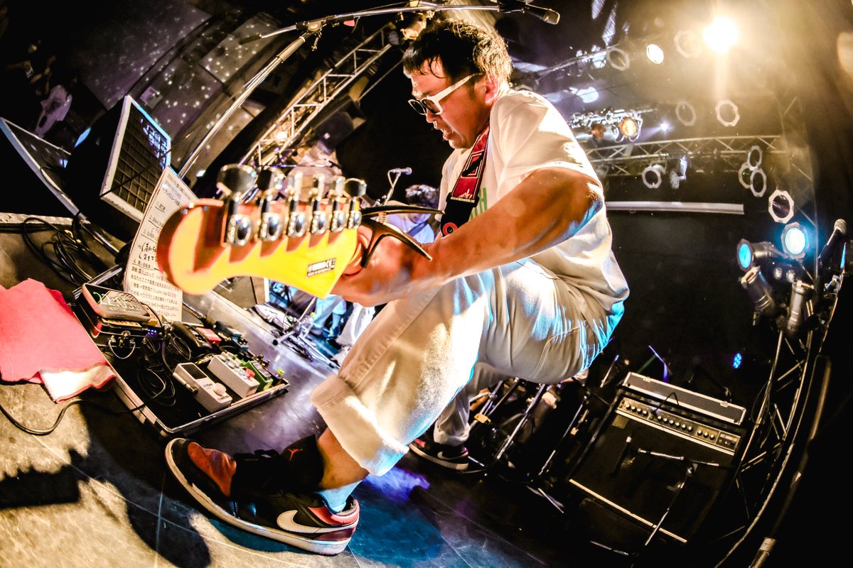 ashigaruyouth's tweet photo. club vijon！最初から最後まで震え倒した1日でした！たぶん北堀江の気温が5°ぐらい上がったんじゃないかというぐらいに極熱の魂のぶつかり合いだった！めちゃくちゃ幸せな"対バン"でした！ありがとうございました！サモ

photo : @sa_hokohoko https://t.co/OfSPhO8Ybr