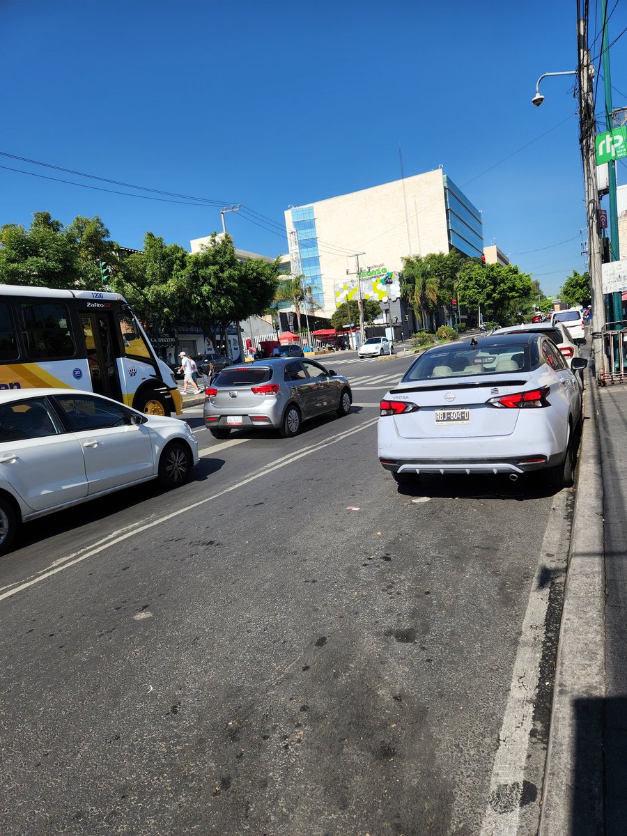 YaniraOceanide's tweet photo. @UCS_GCDMX @locatel_mx @MHcesac @AlcaldiaMHmx @SSC_CDMX Buen día!
Nuevamente reportar autos estacionados sobre Av. Observatorio entre Barranquilla y Sur 128 https://t.co/buC1B84ypM