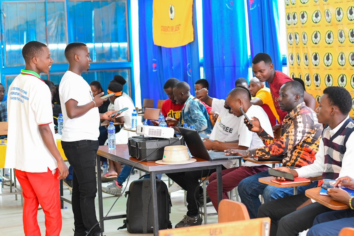 mysatoshi257's tweet photo. The 1st question from @HopeAfricaU students was simple:“If I have sats,how do I spend them?”
That’s exactly the problem we solved.
You can exchange sats locally with Lumicash, and also use them to buy globally.
Bitcoin is useful when it connects local life to the global economy. https://t.co/uYmoGMAf1T