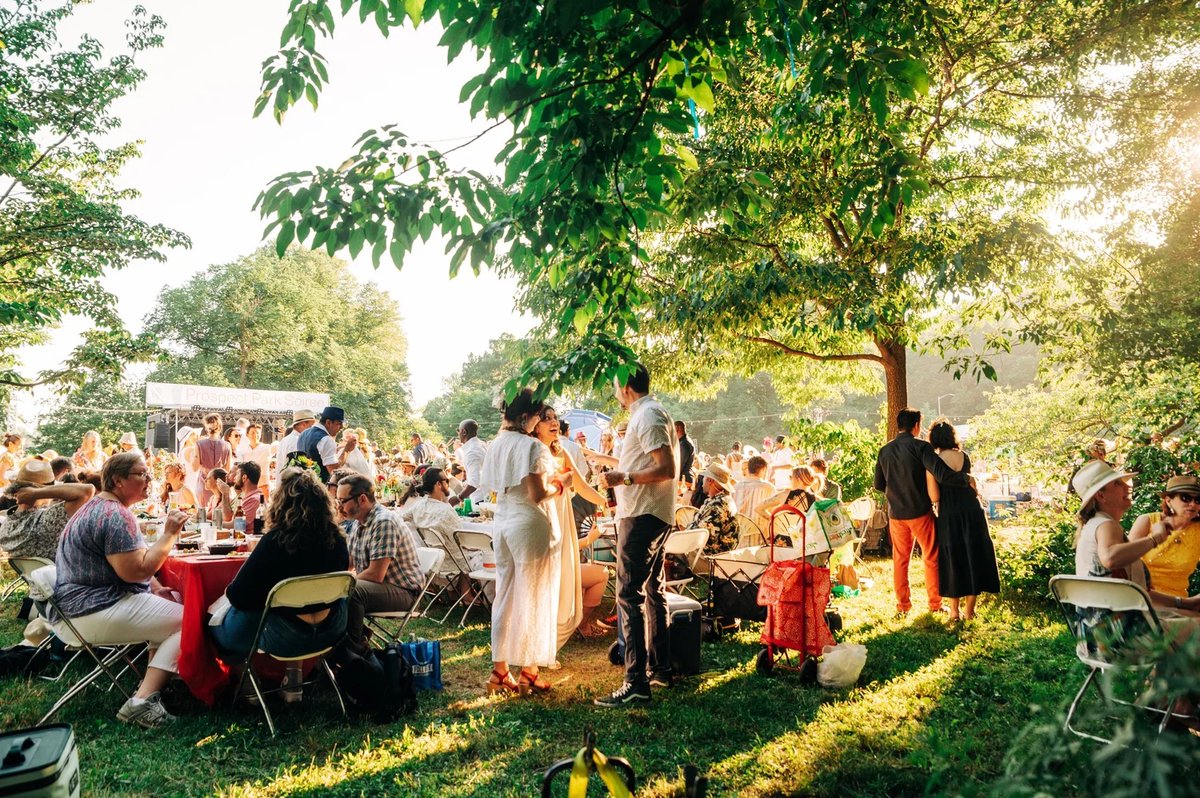 prospect_park's tweet photo. Prospect Park Soiree isn't just a dinner; it's an invitation to gather on the land we love, support its future, and celebrate the joy of summer in Brooklyn's Backyard. Join us for an unforgettable evening under the stars. 🌙✨ Visit https://t.co/v7fbG1p7Px. c. Obed Obwoge https://t.co/9qDR7vW2rt