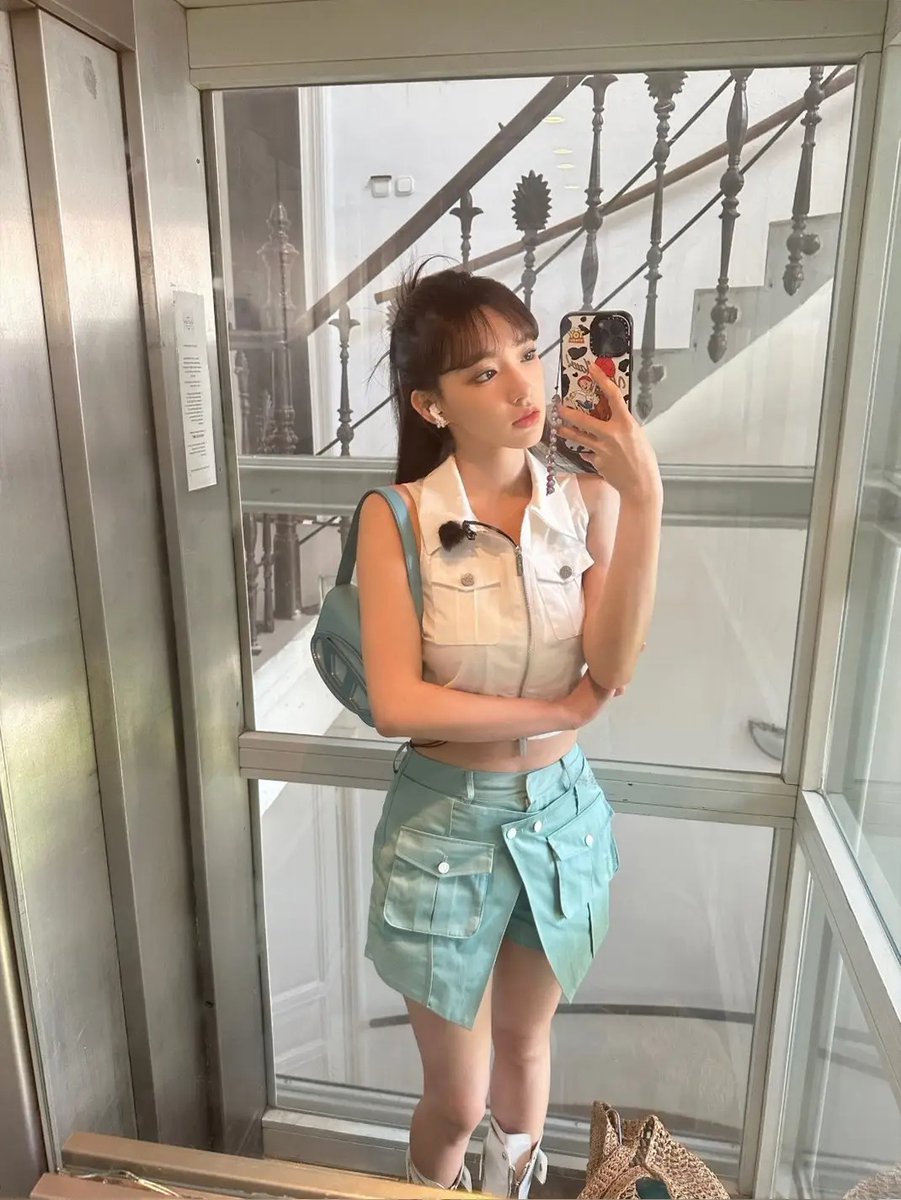 程潇 tweet media