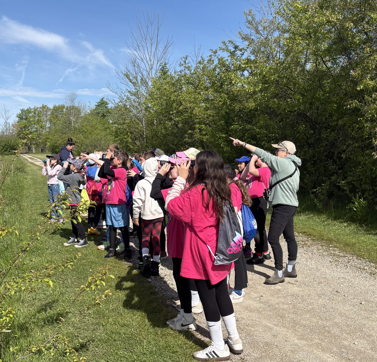 BathElementary's tweet photo. Out 4th gr. birders were on a hike with Dr. Roket at the Bath Nature Preserve. They saw an egret, heron, swallows and red wing black birds!! https://t.co/u3FLmCBD7o