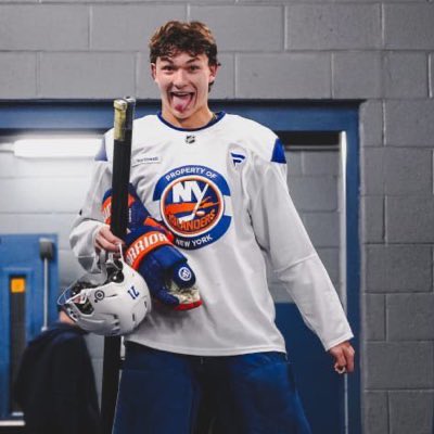 Islanders out of context tweet media