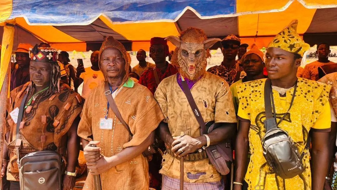 Topfaso1's tweet photo. 🇧🇫✨ Koukouldi célèbre la culture, l’unité et la cohésion sociale à travers la 3e édition des Journées des Coutumes et Traditions. 🪘🤝🏾
#JCT2026 #Koukouldi #BurkinaFaso 🇧🇫 #FasoPics #DiscoverBF https://t.co/eM3ITXKQex