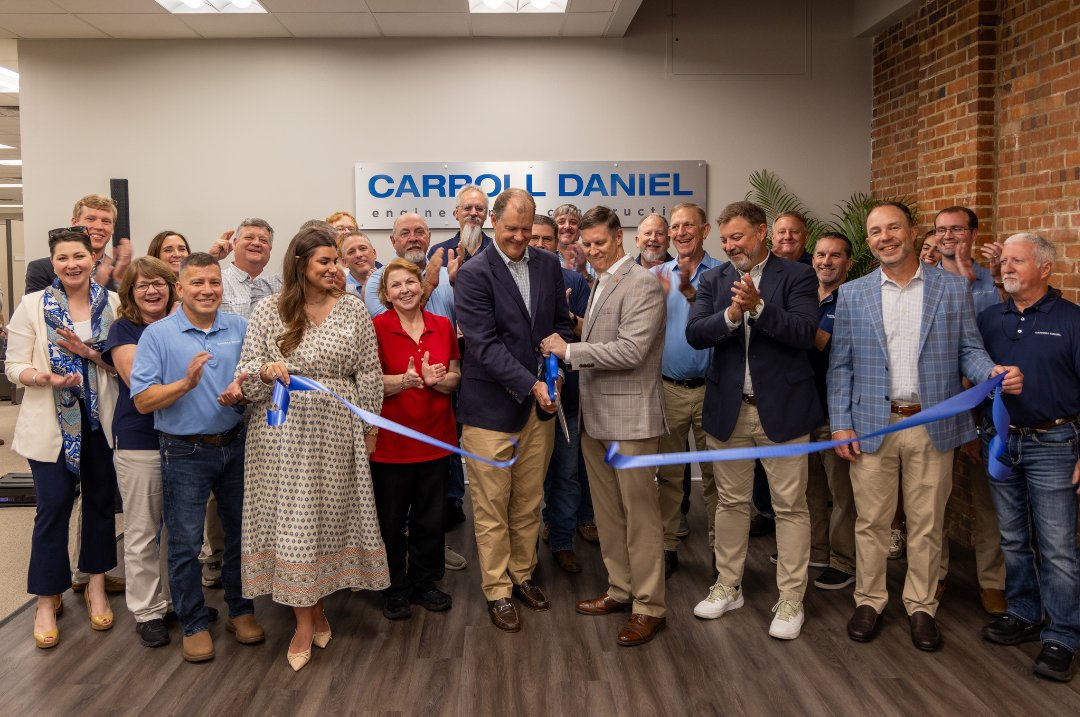 CarrollDanielCo's tweet photo. Carroll Daniel celebrated the opening of its new downtown Mobile office with a ribbon cutting alongside the @MobileChamber, marking an exciting step in our continued growth and investment in the Gulf Coast region.

Read more about the event at https://t.co/0Tfxra9YM9 https://t.co/IdrgslClsP