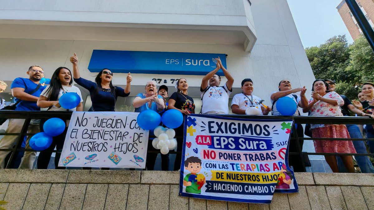 vanguardiacom's tweet photo. #AEstaHora Un grupo de madres y padres de familia denuncia que cerca de 500 niños con autismo en Santander serían trasladados de IPS para continuar con sus terapias. Aseguran que esta decisión podría representar un retroceso en los procesos y avances que sus hijos han alcanzado. https://t.co/3uG0LVtWfJ