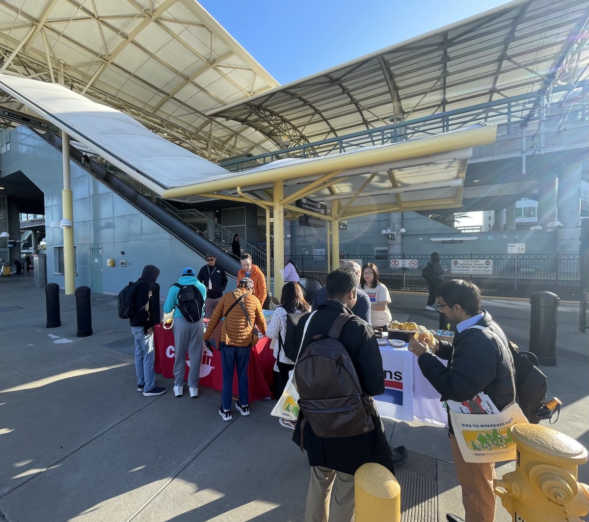 SamTrans tweet media