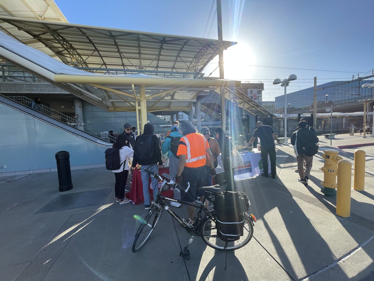 SamTrans tweet media