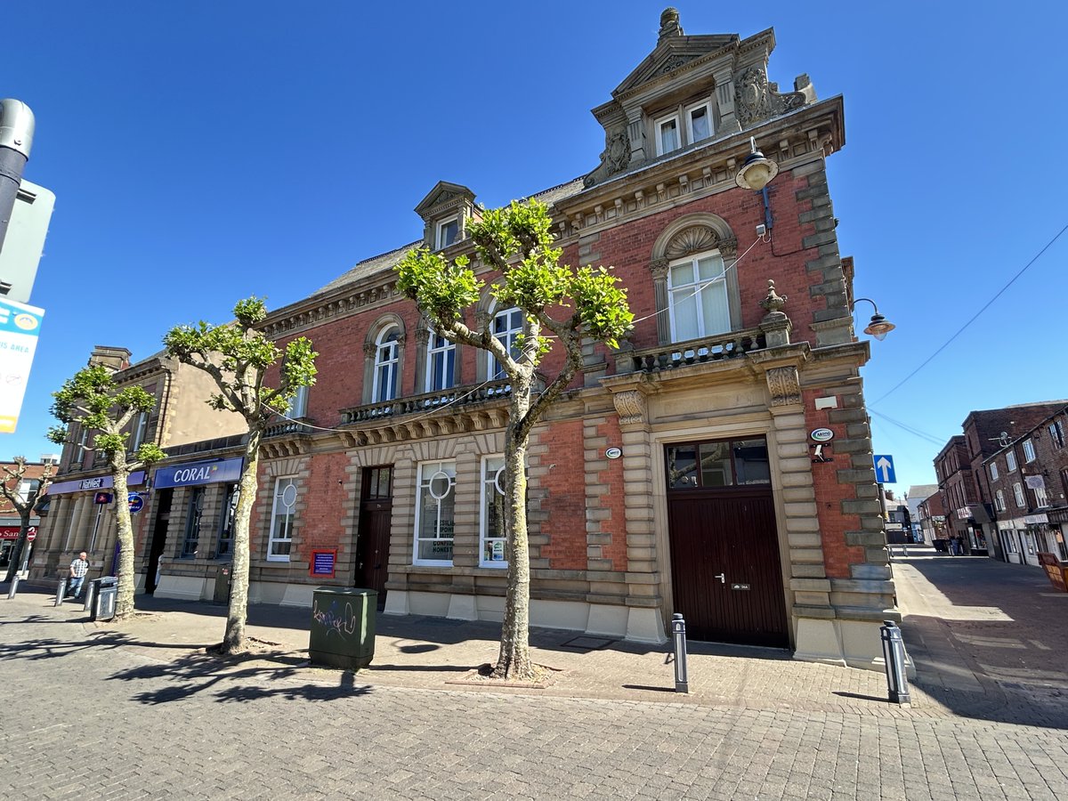 WTGunson's tweet photo. “For Sale” Fully Let Investment – 2 Retail/Office Units and 5 x Apartments. Net initial yield of 9% and reversionary yield of 10.64%. Offers in the region of £795,000 – Units 1-3, 26 Warrington Street/Flats 1-5, 30 Wellington St, Ashton under Lyne, OL6. https://t.co/ma14CmanHw https://t.co/zDANBZSRdp