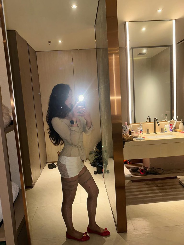 Kim tweet media