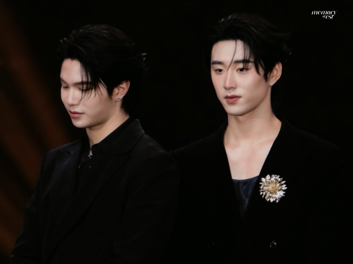 memoryofest's tweet photo. 🏆 140526 🏆
proud of you always🫳🏻🫳🏻 @Williamjkp1 @EstRvp

#KAZZAWARDS2026xWilliamEst #WilliamEst https://t.co/jkl1sA7pOX
