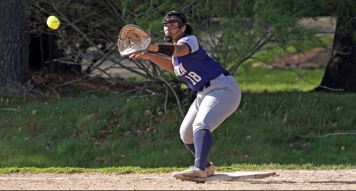 BEHS_Softball's tweet photo. Today is BE Softball’s Senior Day! They take on the Hornets of East Hartford. 1st pitch scheduled for 4:15 with festivities beginning at 4:00. Today we celebrate the careers of Ava Johnston, Bella Arborio, Gia Hatcher, and Corinne Sutula @bristolctsports @amclose05 @taylorswift13 https://t.co/20qCPKGbLe