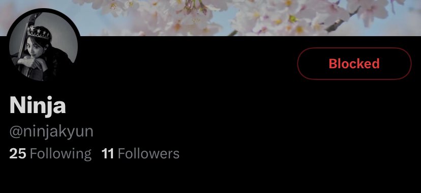protectY911's tweet photo. 🚨 REPORT &amp; BLOCK

 [ #yoongs911 ] Twitter 

this acc is harassing yoona and her fans in all of their posts. let’s report and block this obsessed hater

https://t.co/H2Z14BbyH6 / @.ninjakyun 

Report under: INSULTS, SLURS, TARGETED HARASSMENT, SPAM.

⛔️ Don't interact or engage! https://t.co/rHgx02gYvO