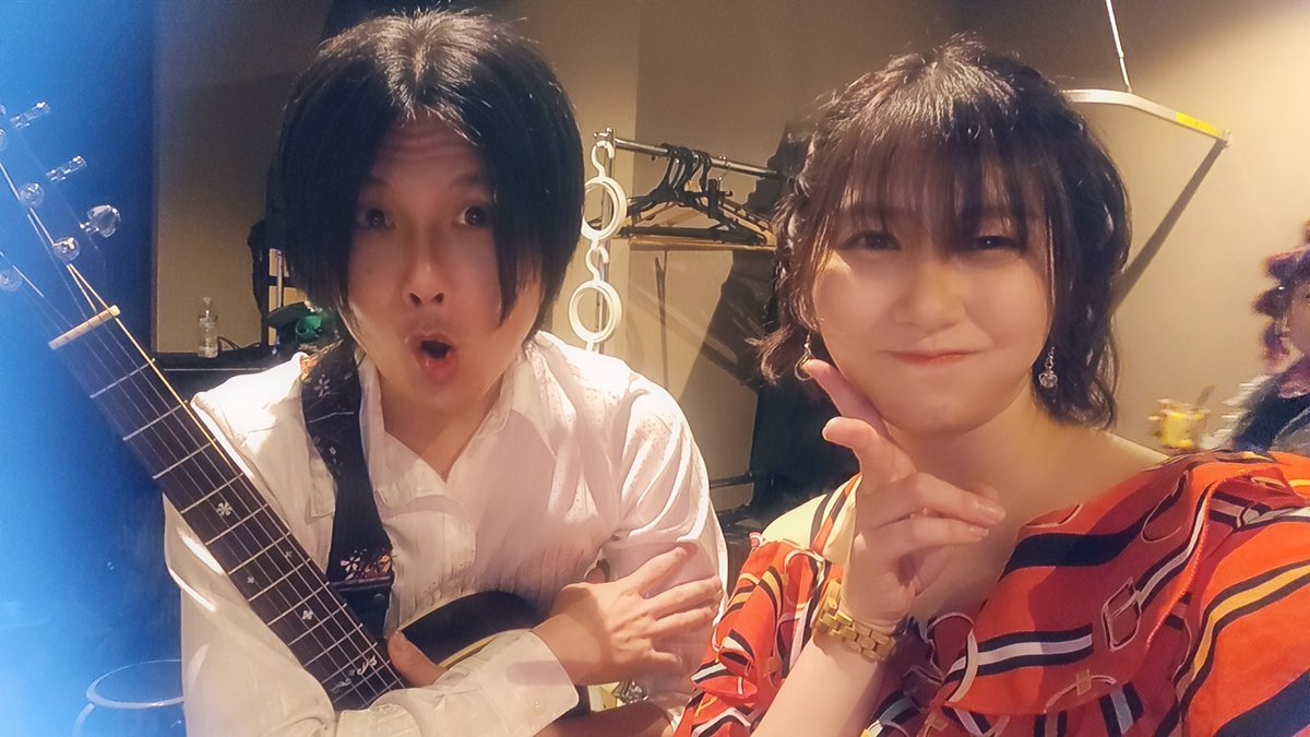tomomixxna's tweet photo. #MUSIC_JAM 
100回記念✨おめでとうございます！！
今日はめでたい日✨

嬉しいくらいにお客さんとひとつになれた♥️
みんなでお祝い出来る幸せ㊗️

大いに緊張した分、終わったあとのHot eyesの牛カルビ丼が美味しさ倍増でした！！
 
アコースティックバージョンをまだまだ増やしていくぞ！ https://t.co/zDxcey3aZl