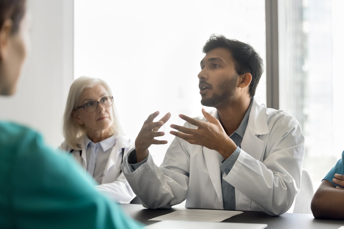 DiversityMD's tweet photo. What separates a good clinician from a truly transformational physician leader? It starts with more than clinical skills. 🩺 Read our latest on the qualities that define great physician leadership → https://t.co/D9SnHQfCpt https://t.co/RES6NtK7yh
