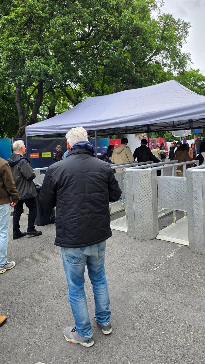 Pri_Letterman's tweet photo. Is Eurovision the only place where the queue for men is bigger than the queue for women?

(Re: security checks by women) https://t.co/shvzYyY5SG