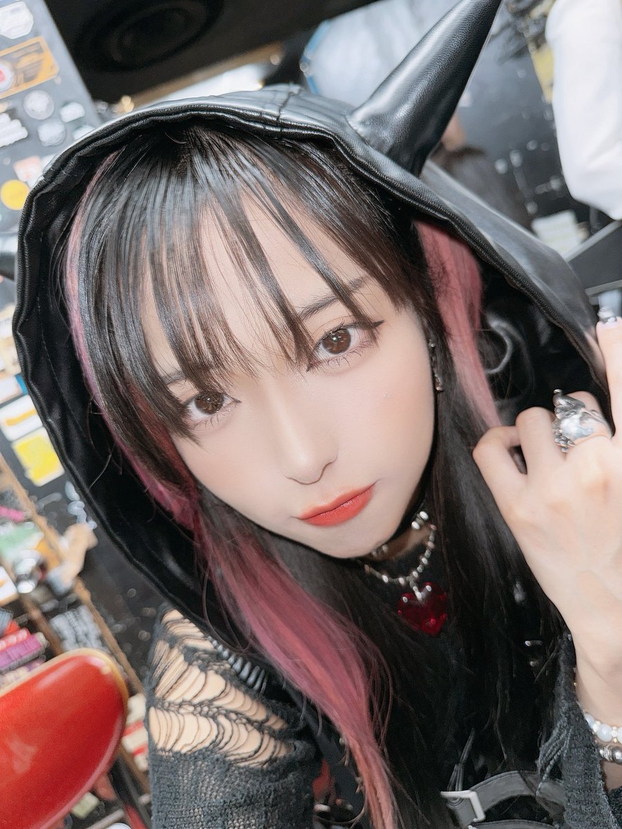 UYU(METAL)((Ê( Ëê³âË)É)) tweet media